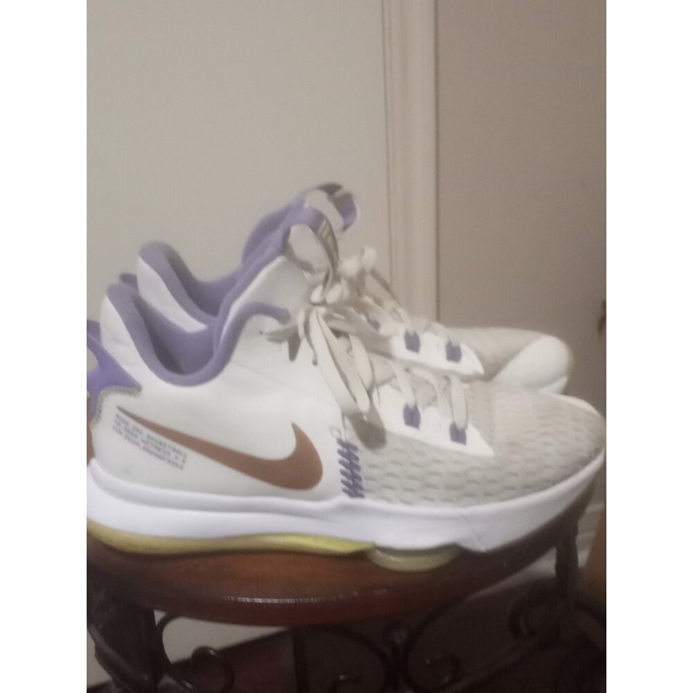 Nike Shoes Men's Size 10 Lebron Witness 5 Basketball Gym White Bronze CQ9380-102